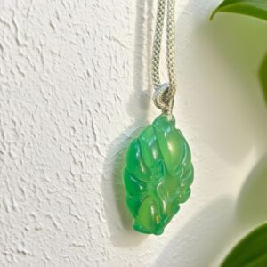 Pendant Necklace: Green Fox Totem D116
