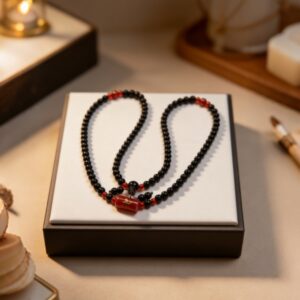 Crimson & Ebony Double Loop Necklace (Random Style) H64