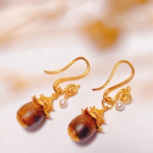 XSP080	Phoenix Pearl Agarwood-Style Palace Lantern Earrings