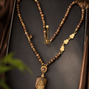 XSP004	Agarwood-Style Ruyi Lock Pendant